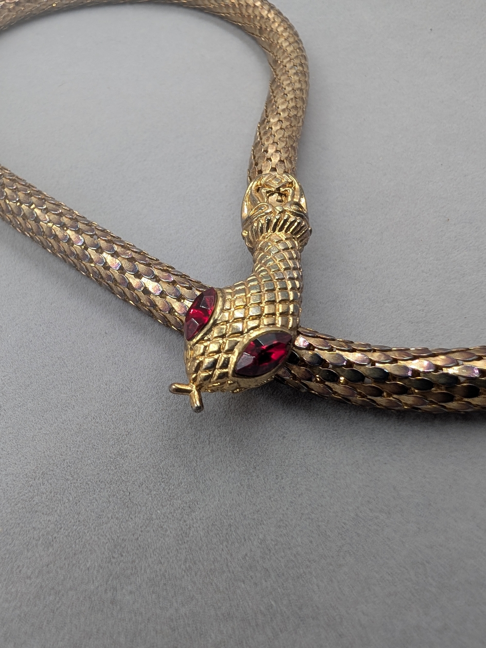 Vintage Mesh Snake Serpent Necklace Gold Red Rhinestone Eyes EUC 0628 - Picture 3 of 8